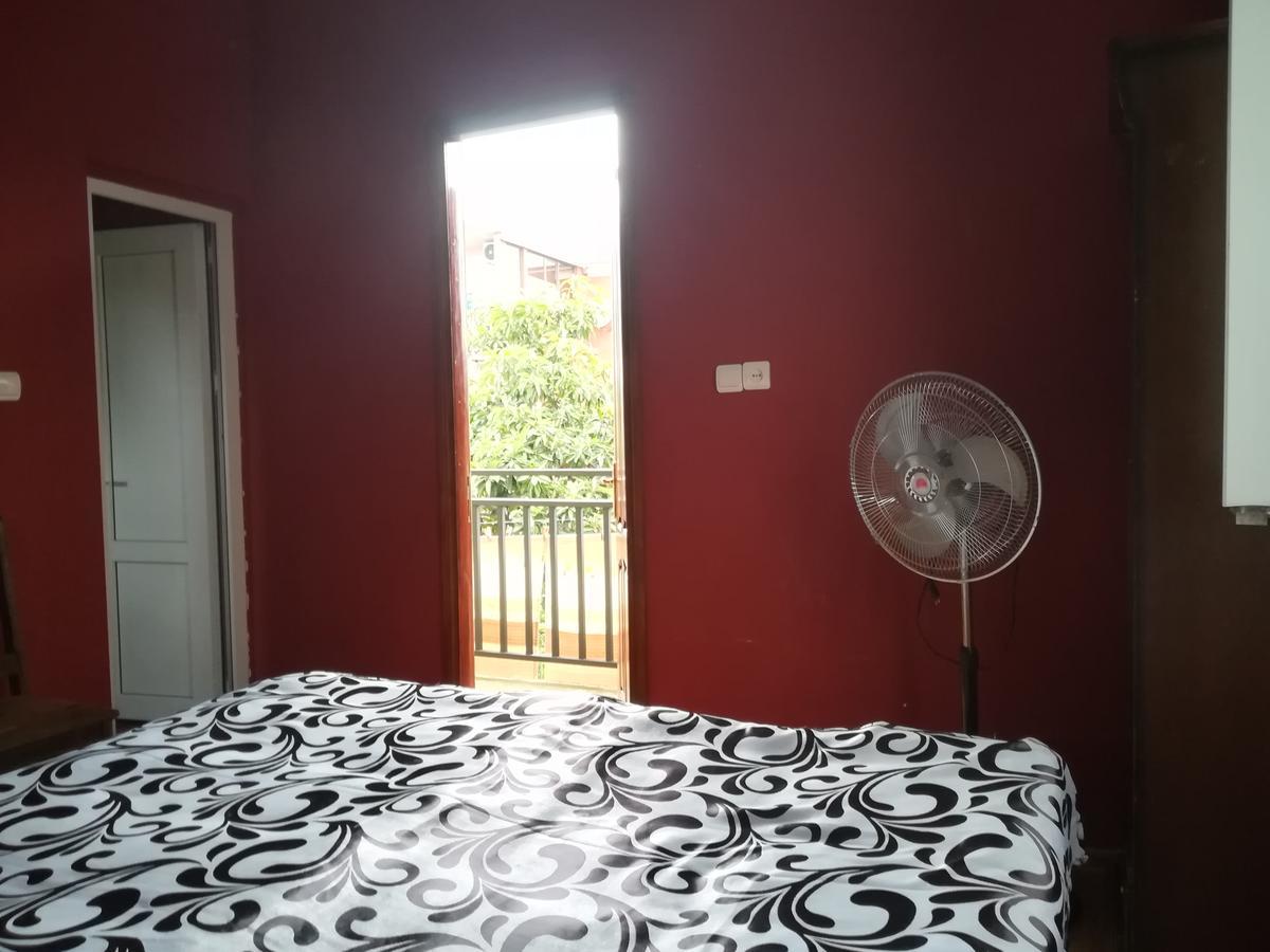 Guest House Of Givi Kobuleti Exterior foto